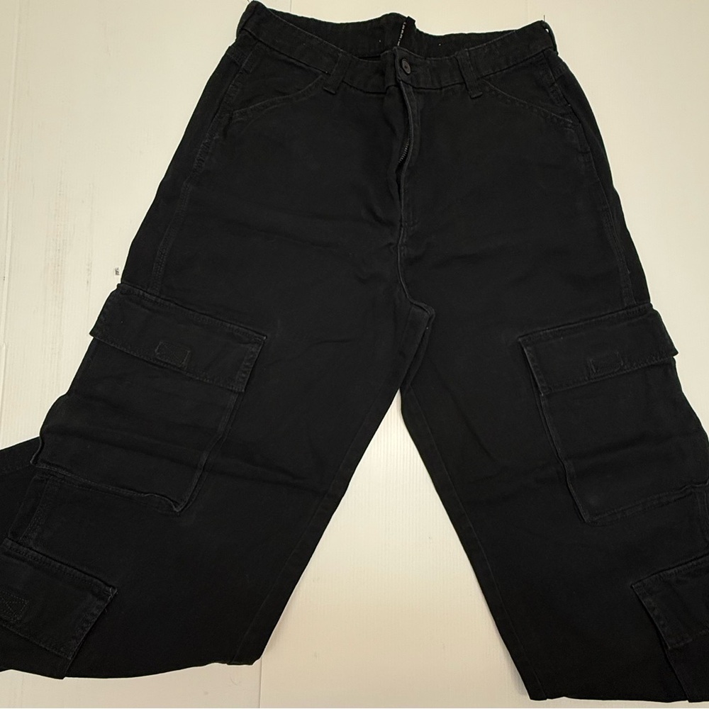 P91- H&M Black Cargo Pants for Women